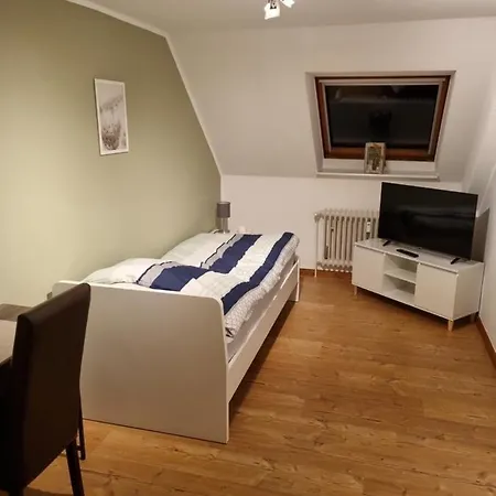 M&d Iska Vermietung W1 דירה